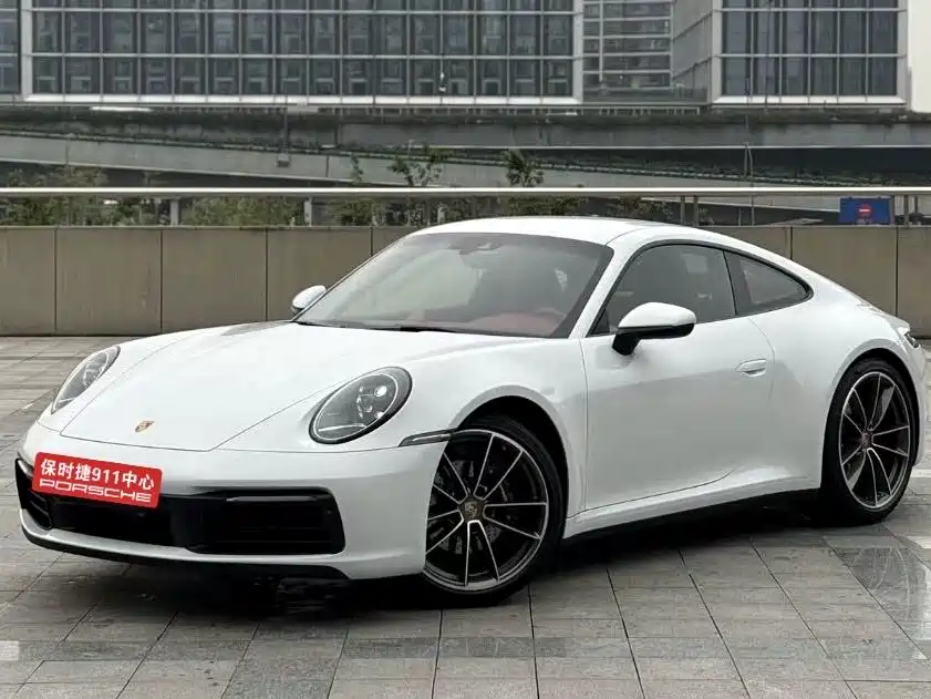 Porsche 911 2023