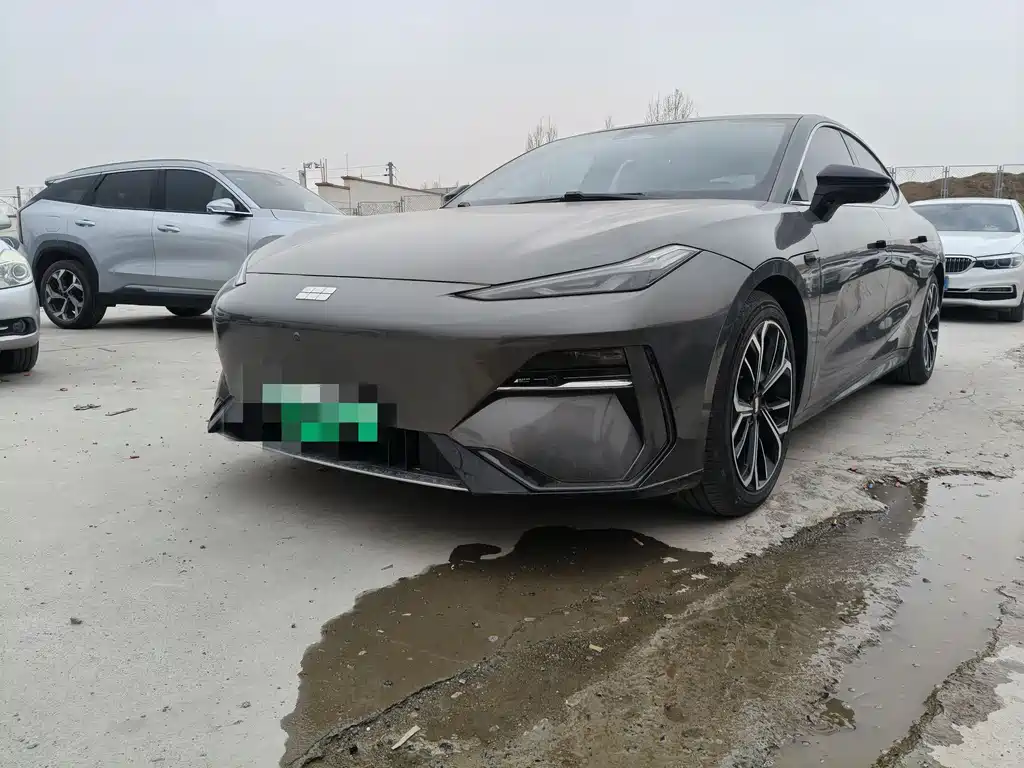 GEELY GALAXY GALAXY E8