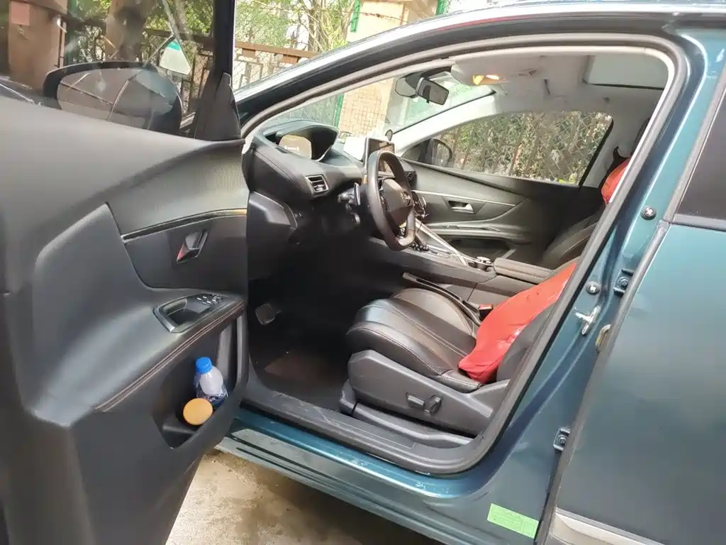 Peugeot 5008 — миниатюра 17