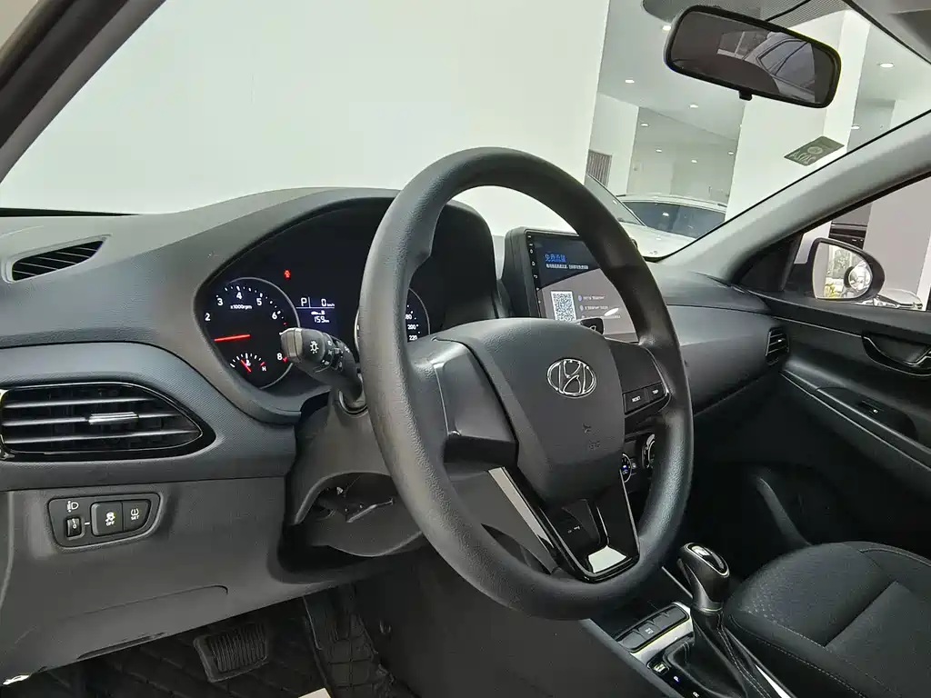 Hyundai Elantra — миниатюра 13