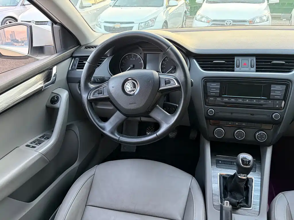 Skoda Octavia — миниатюра 10