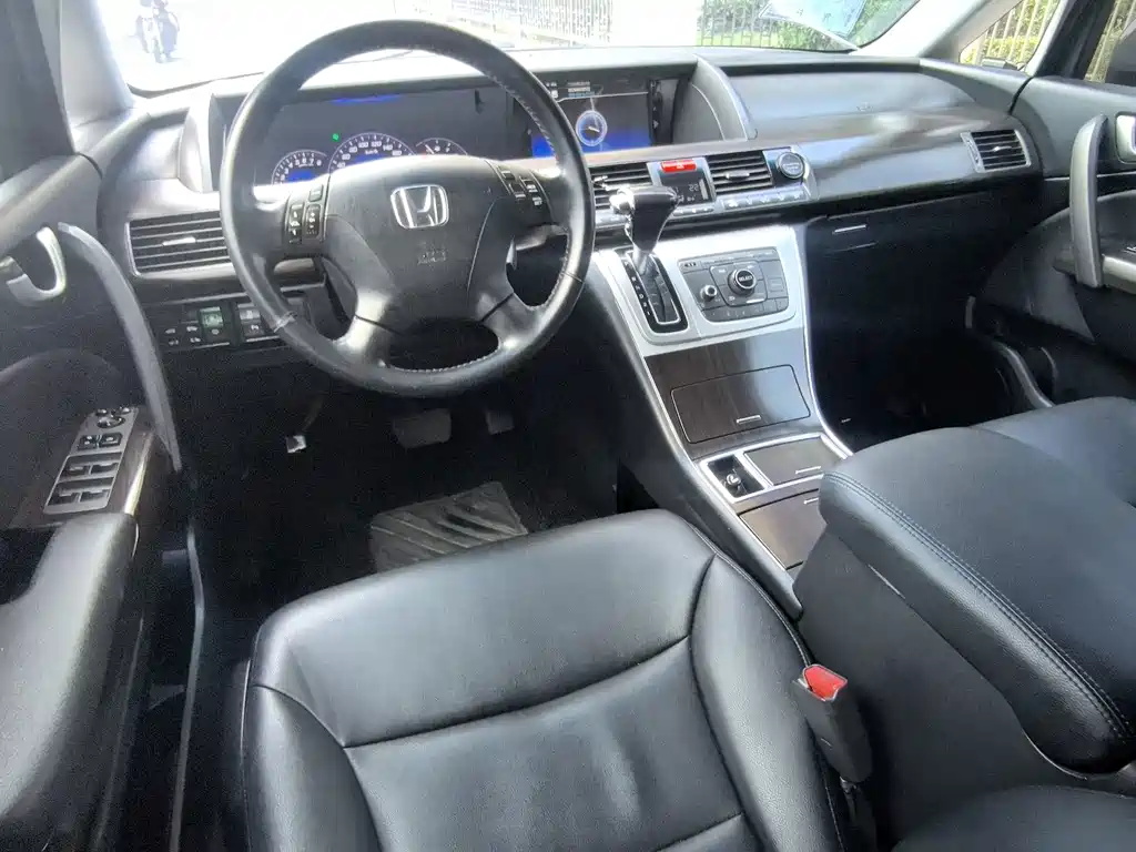 Honda Elysion — миниатюра 7