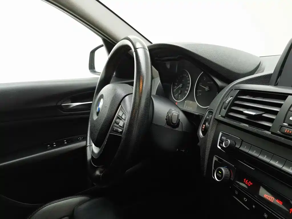 BMW 1 Series (Import) — миниатюра 22