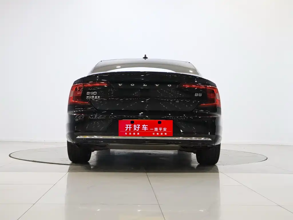 Volvo S90 2024 B5 Luxury