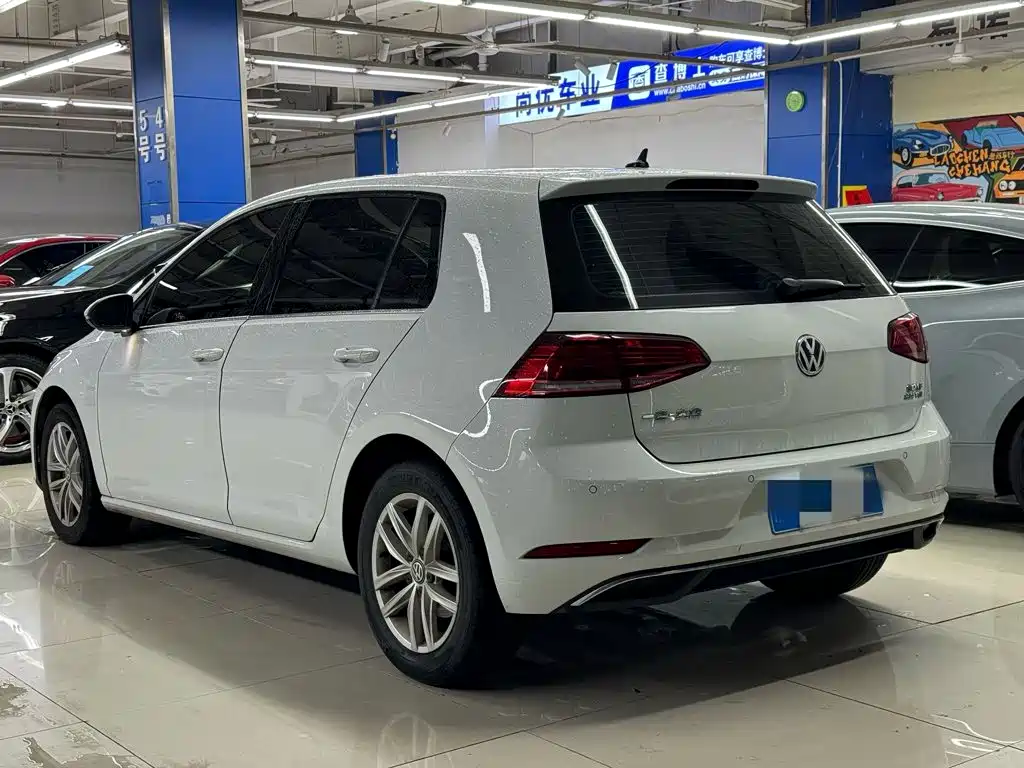 Volkswagen Golf — миниатюра 3