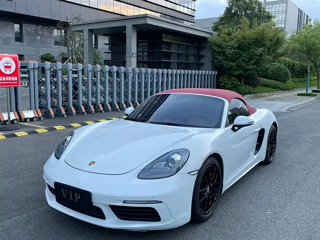 Купить Porsche 718