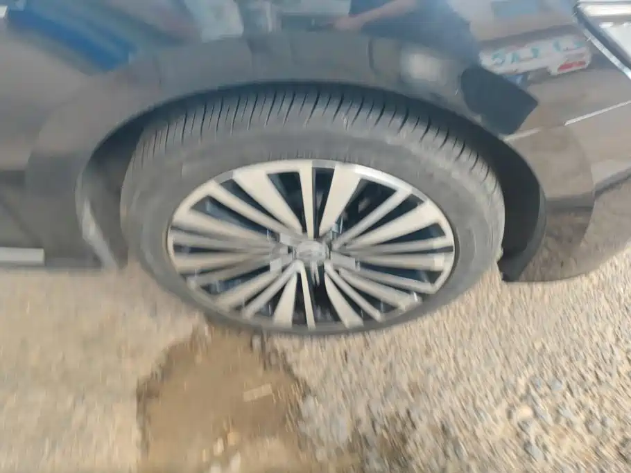 Volkswagen Passat — миниатюра 6