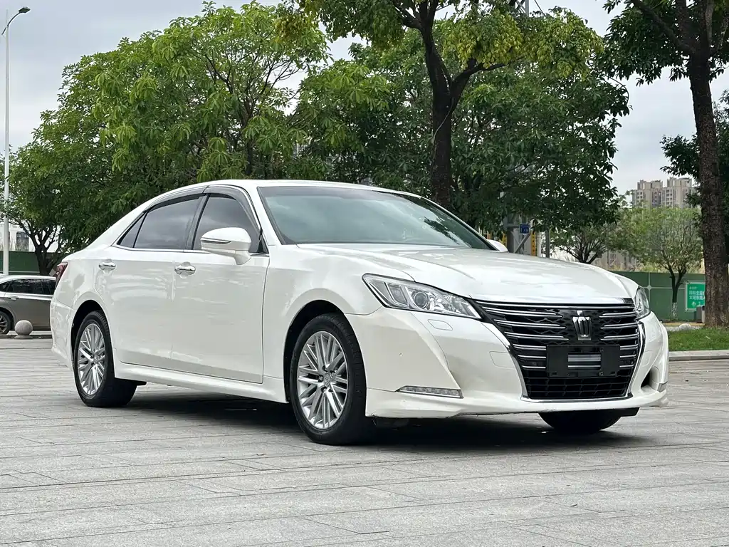 Toyota Crown 2017 2.0T Sport