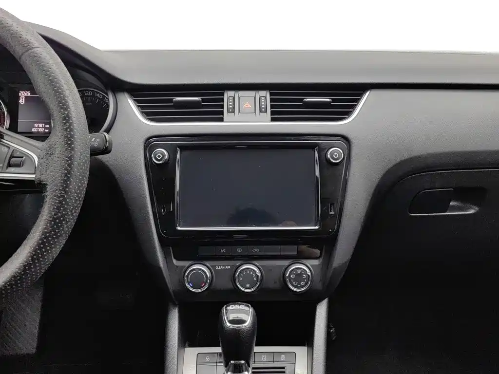 Skoda Octavia — миниатюра 12