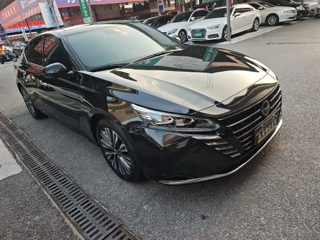 Nissan Teana — миниатюра 3