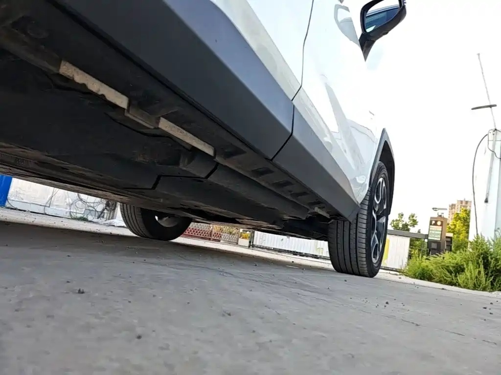 Toyota RAV4 — миниатюра 19