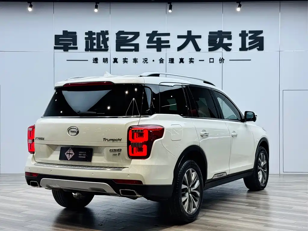 GAC GS8 2017 320T Luxury Smart Connect ( мест)