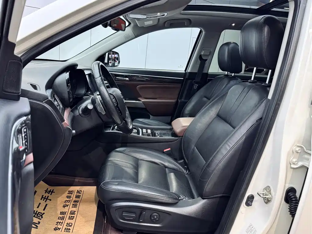 GAC GS8 2017 320T Luxury Smart Connect ( мест)