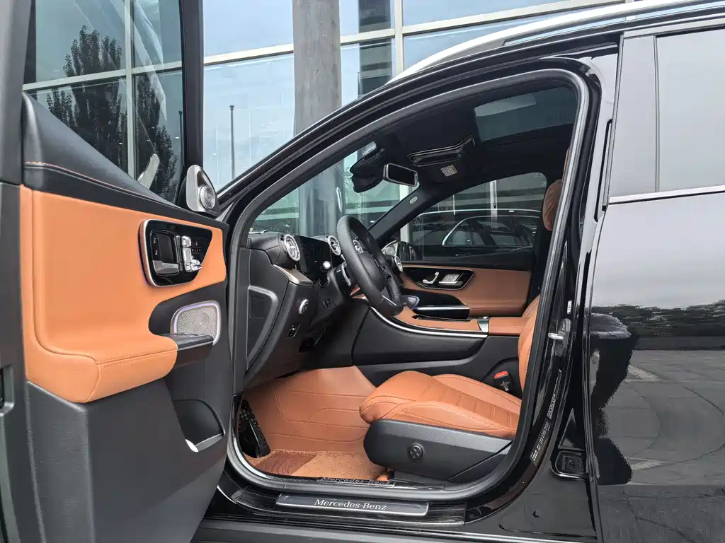 Mercedes-Benz GLC 2025 GLC 300 L 4MATIC 5 мест