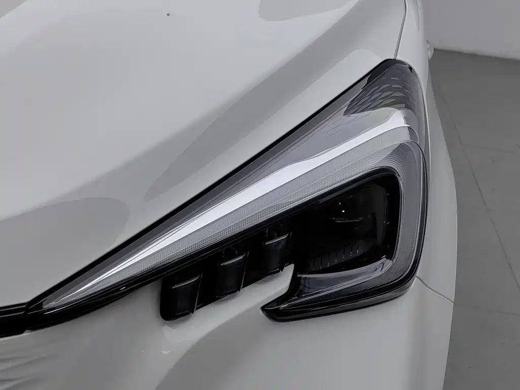 Changan Benben E-Star — миниатюра 7