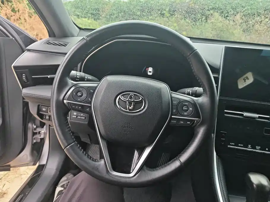 Toyota Avalon — миниатюра 15