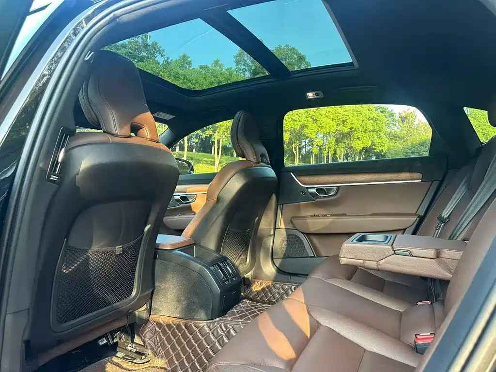 Volvo S90 2021 B5 Luxury