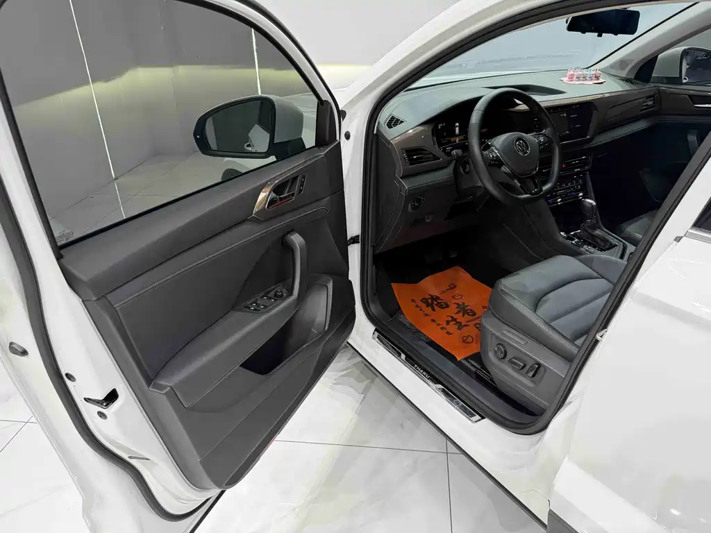 Volkswagen Tharu 2022 280TSI Luxury