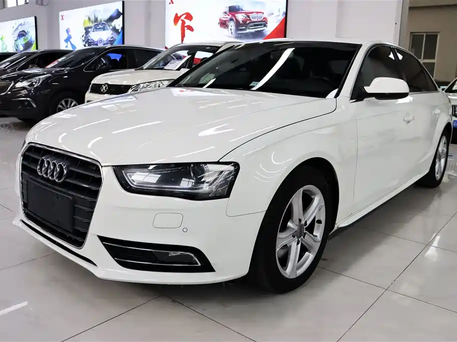 Audi A4L 2015