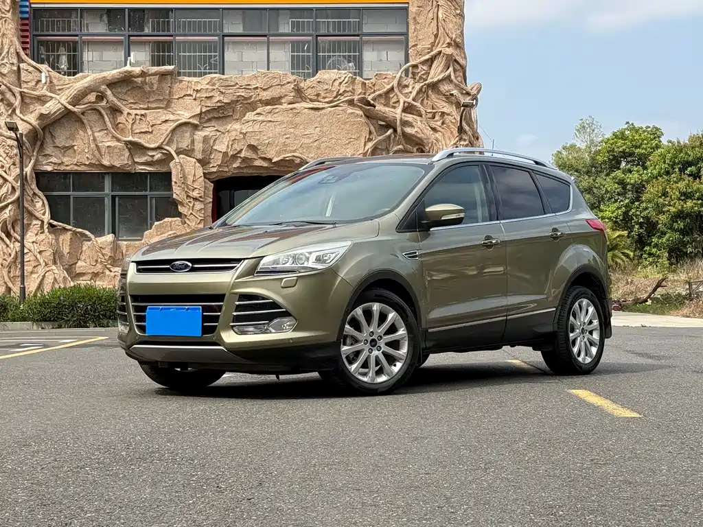 Купить Ford Kuga