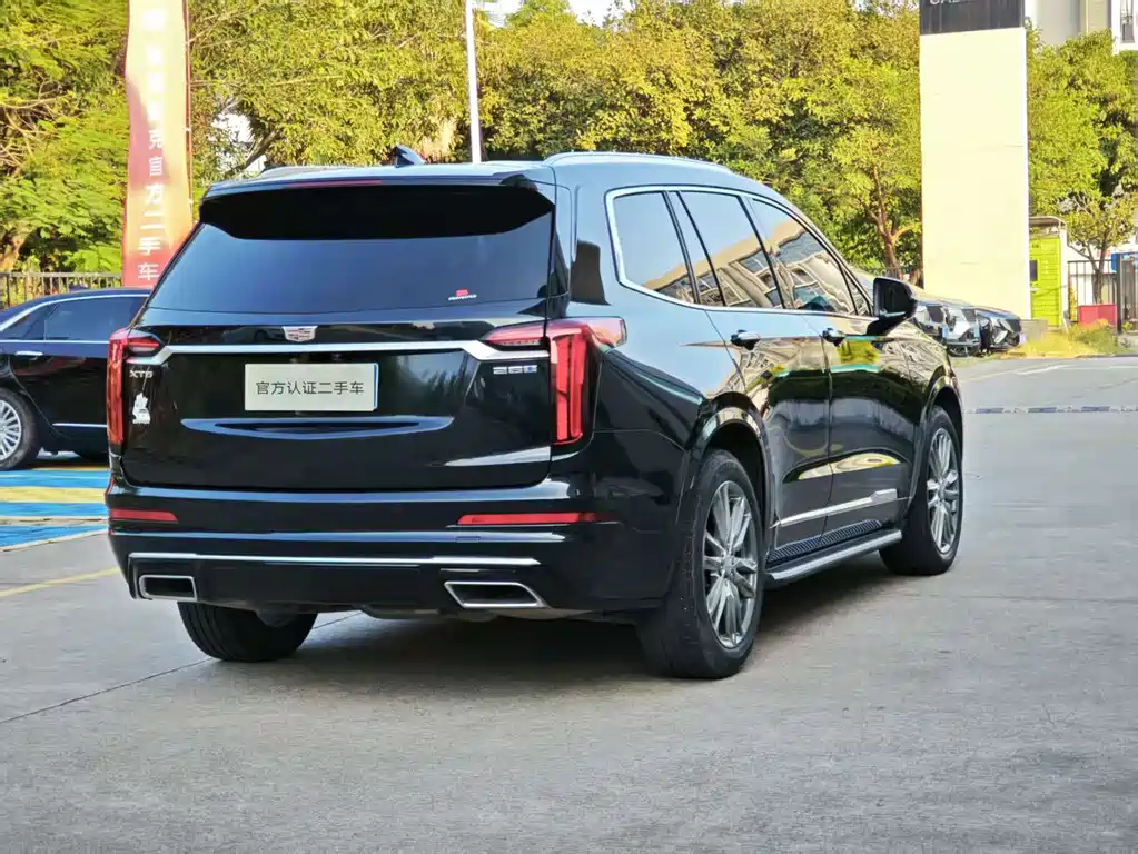 Cadillac XT6 2022 — фото 9