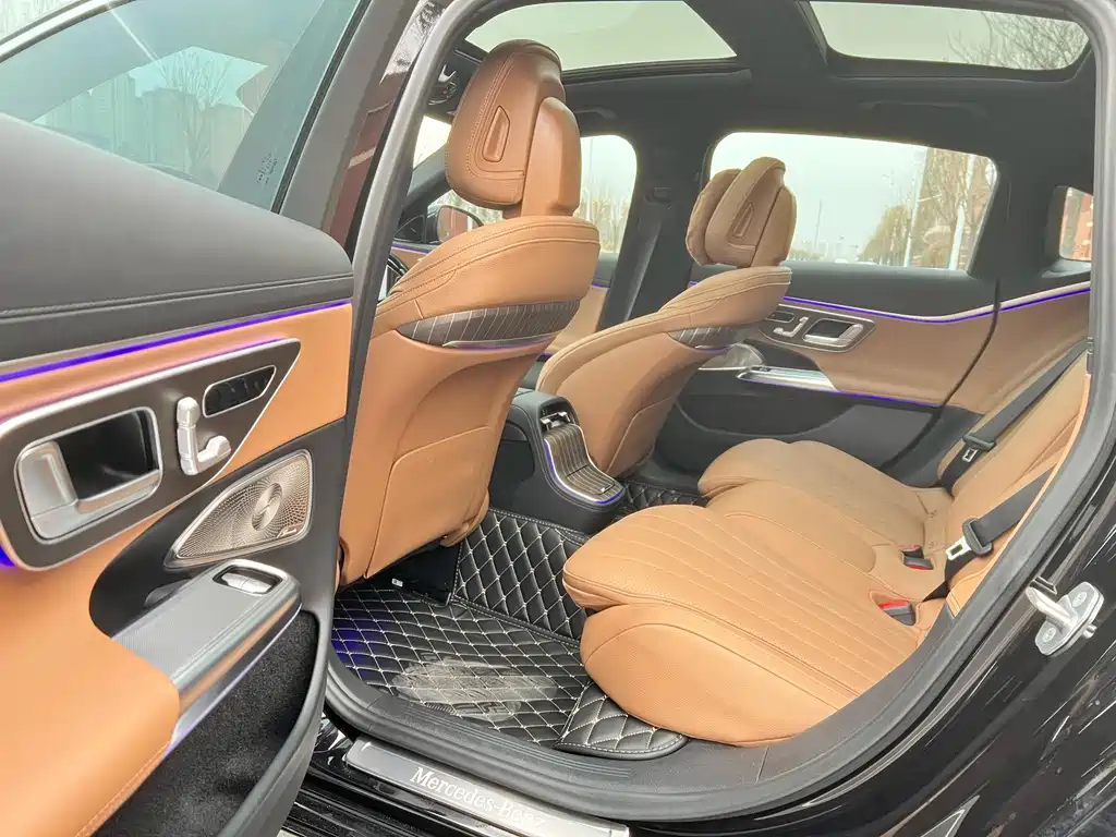Mercedes-Benz E-Class — миниатюра 6