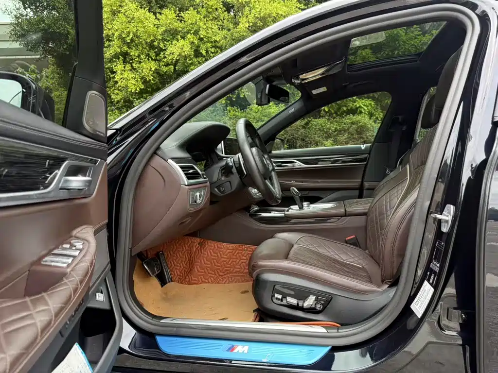 BMW 7 Series 7 2021 740Li Lead M Sport