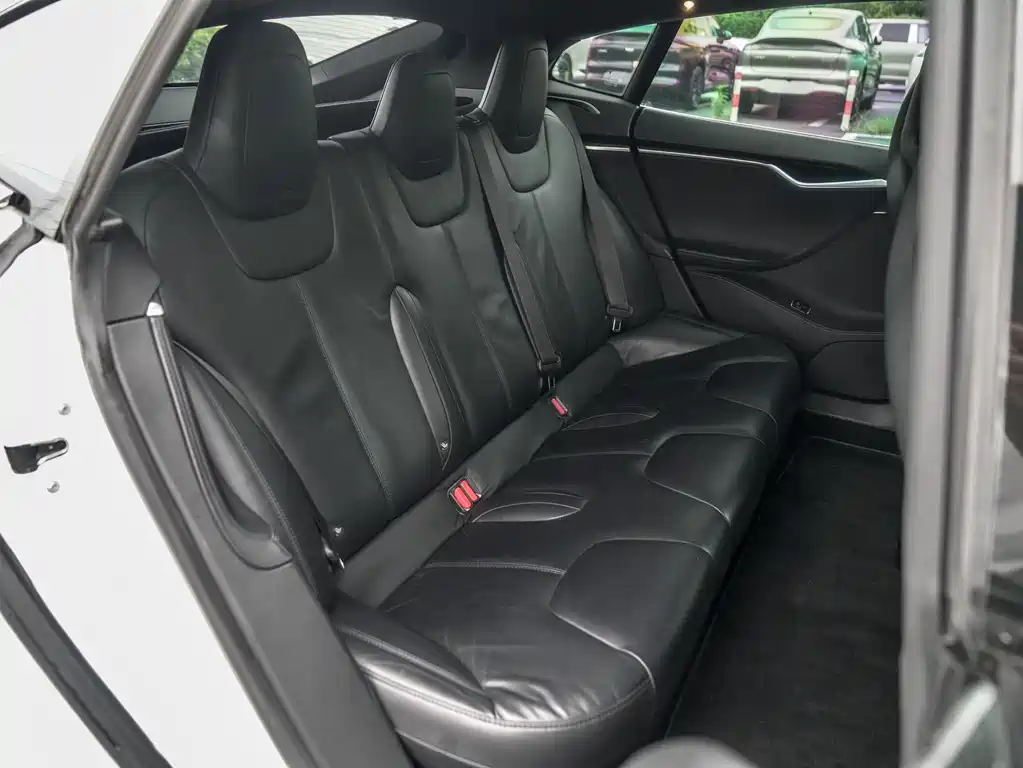 Tesla Model S — фотографии объявления, Фото 11