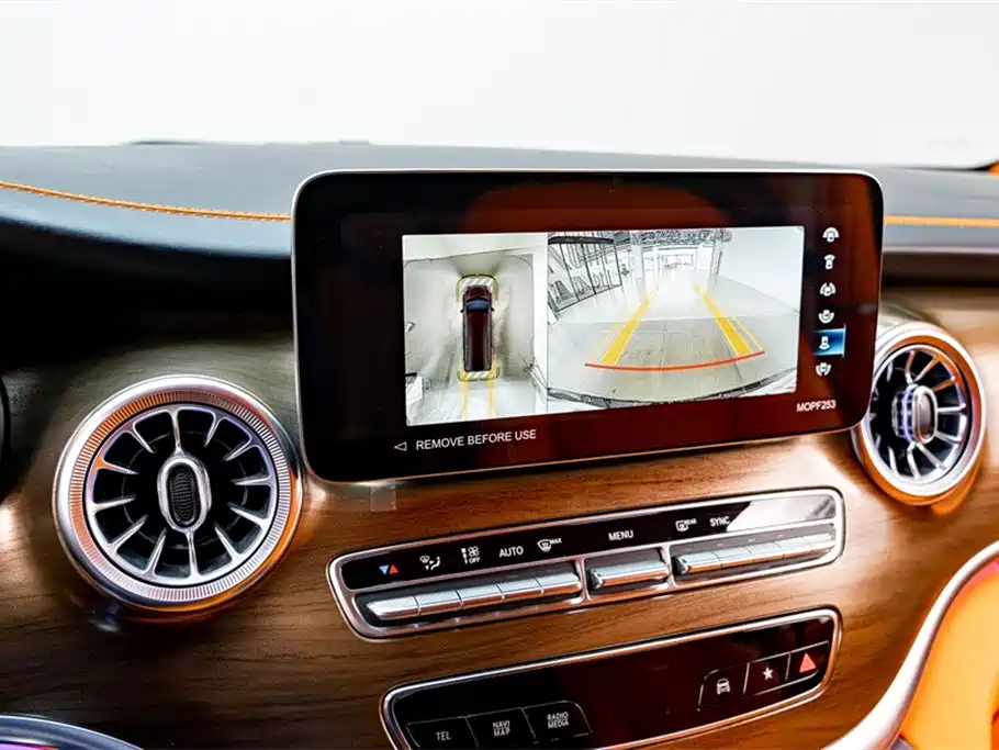 MERCEDES-BENZ V CLASS