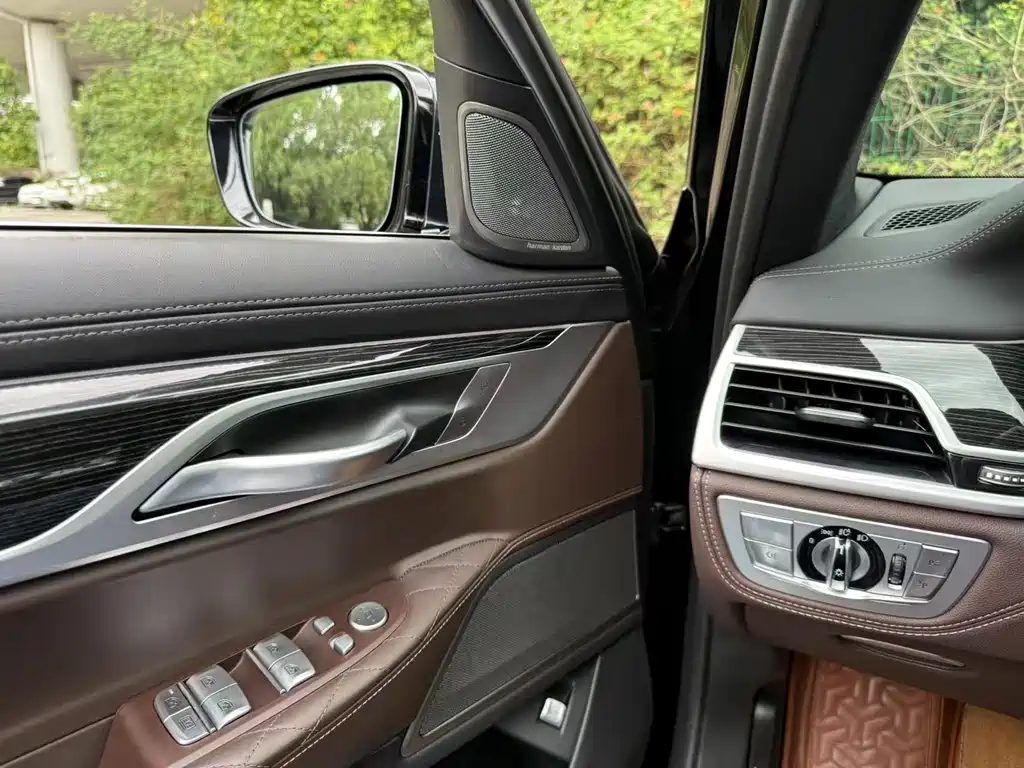 BMW 7 Series — фотографии объявления, Фото 13