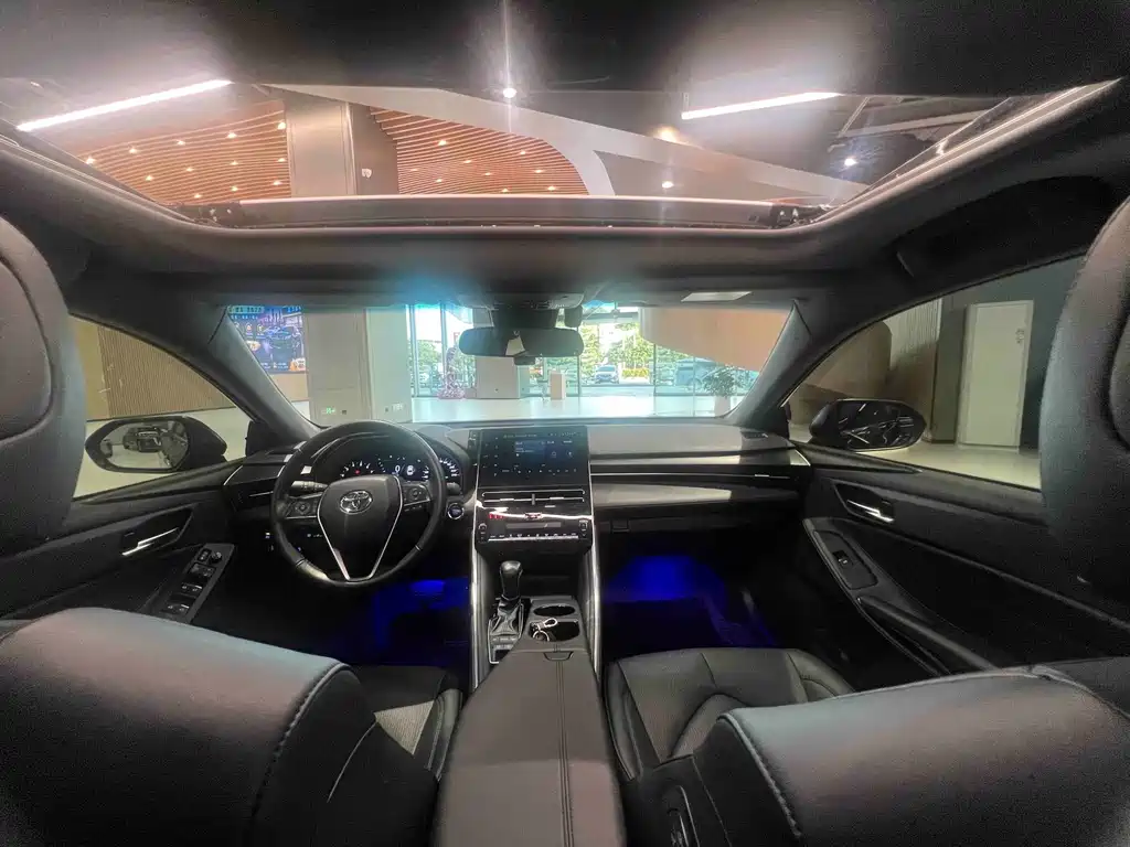 Toyota Avalon — миниатюра 9
