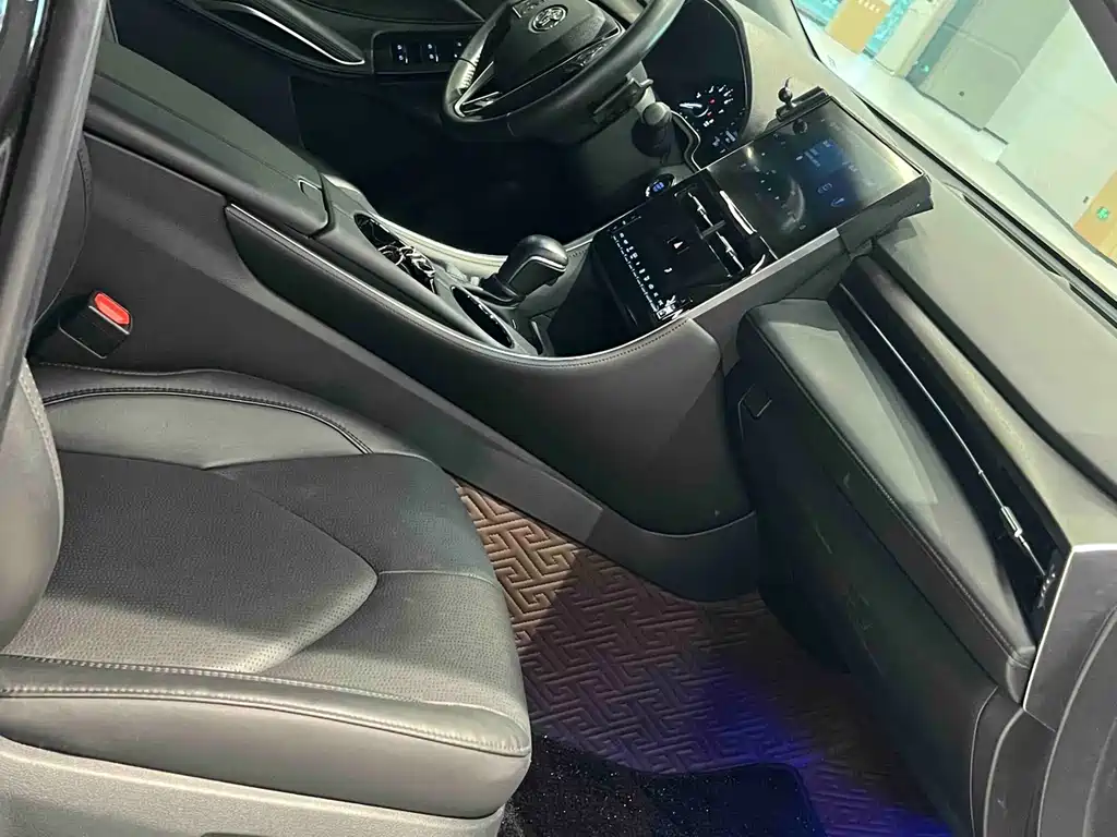 Toyota Avalon — миниатюра 10