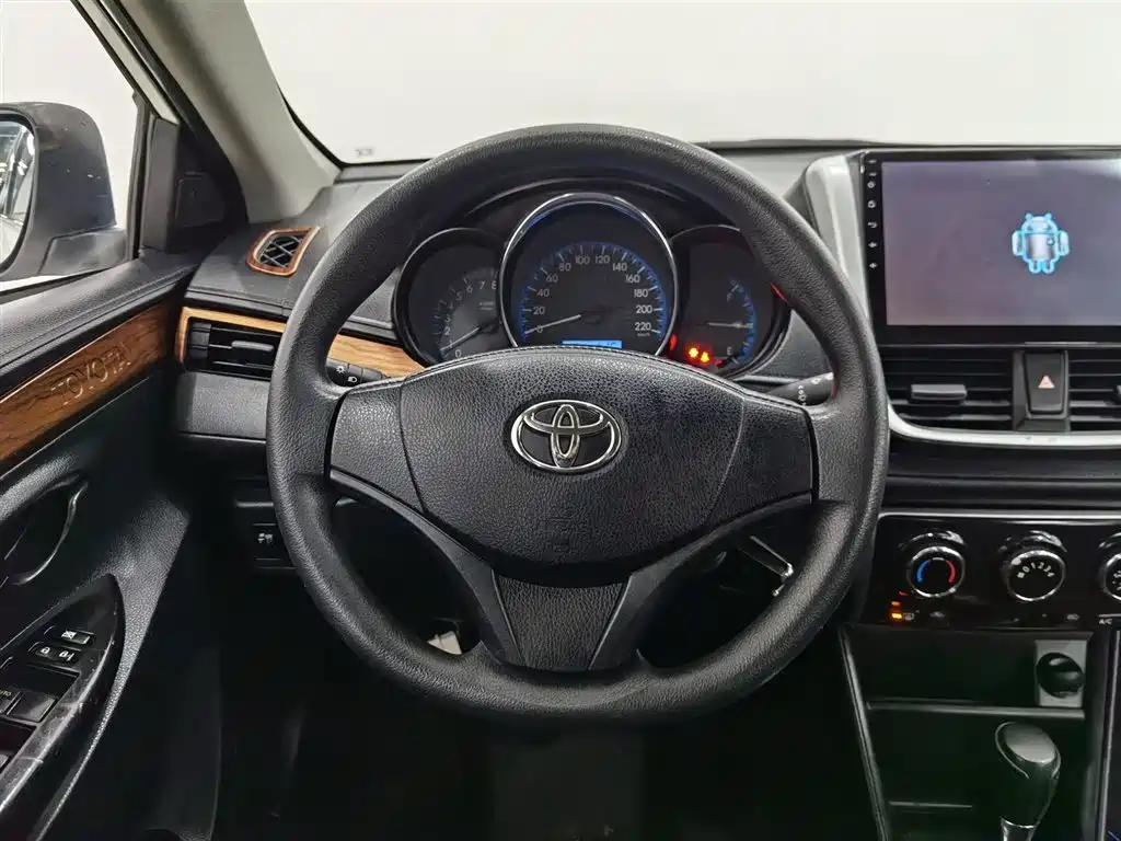 TOYOTA VIOS