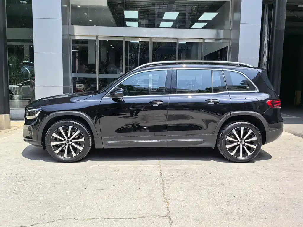 Mercedes-Benz GLB 2025 GLB 220 Fashion