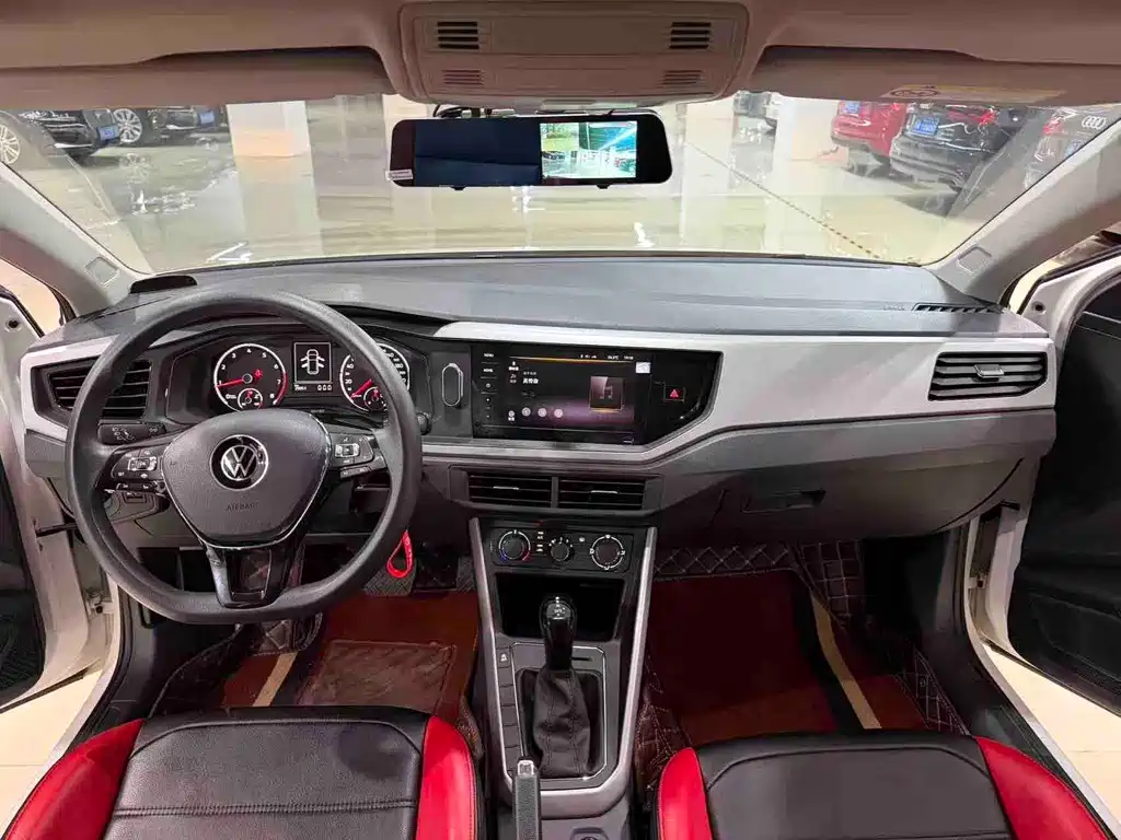 Volkswagen Polo — миниатюра 8