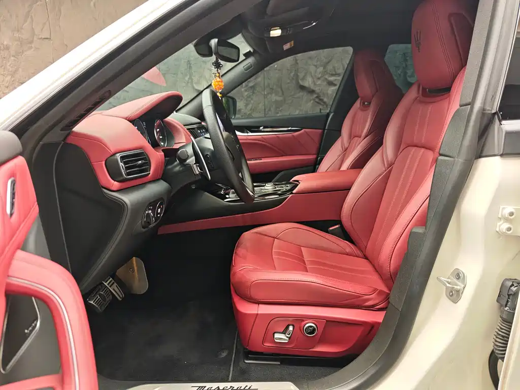 Maserati Levante 2023 3.0T Modena