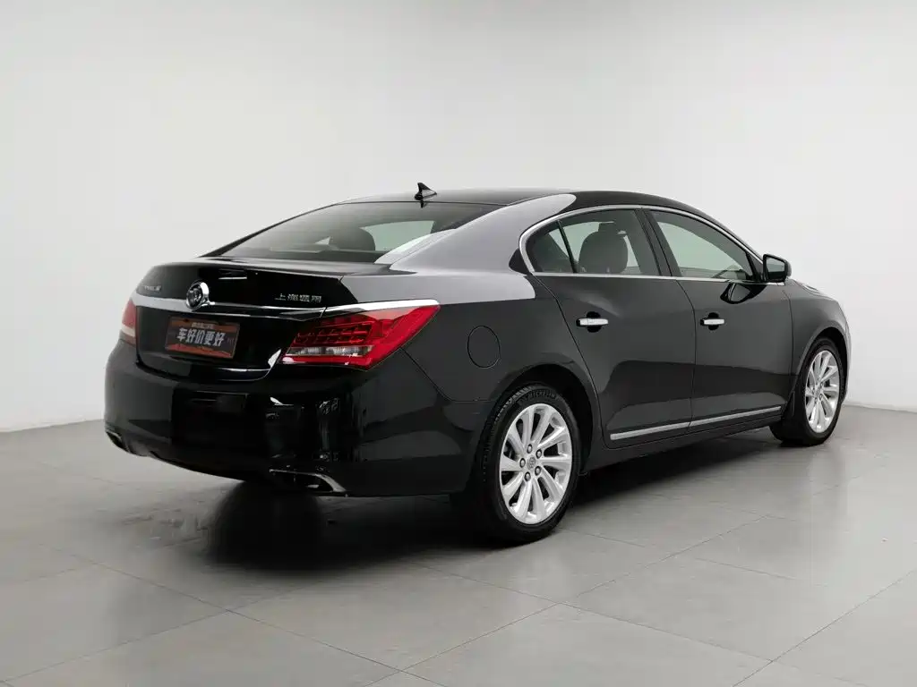 Buick LaCrosse — миниатюра 2