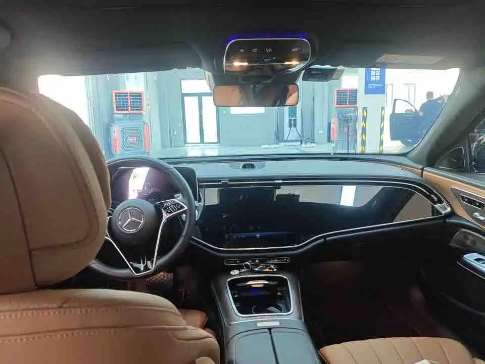 Mercedes-Benz E-Class E 2024 E 300 L Luxury