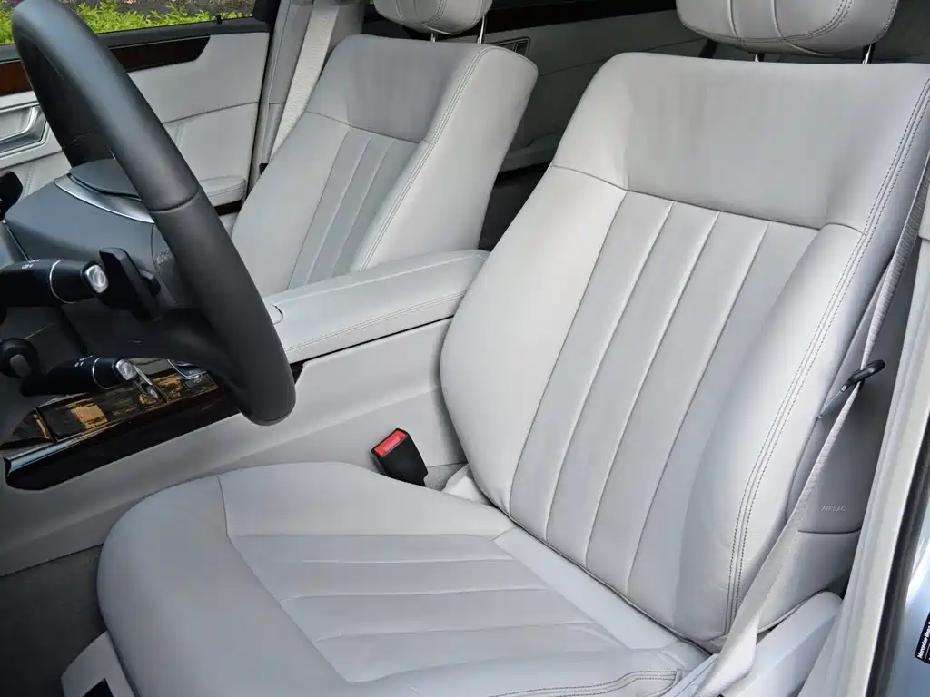Mercedes-Benz E-Class — миниатюра 27