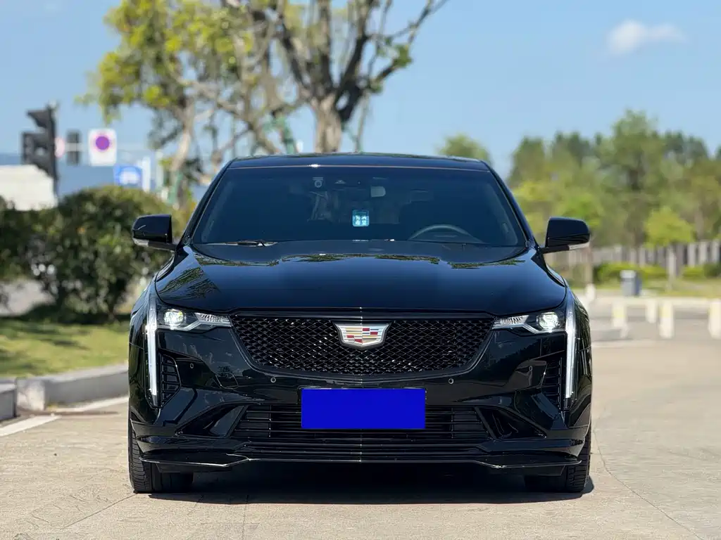 Cadillac CT4