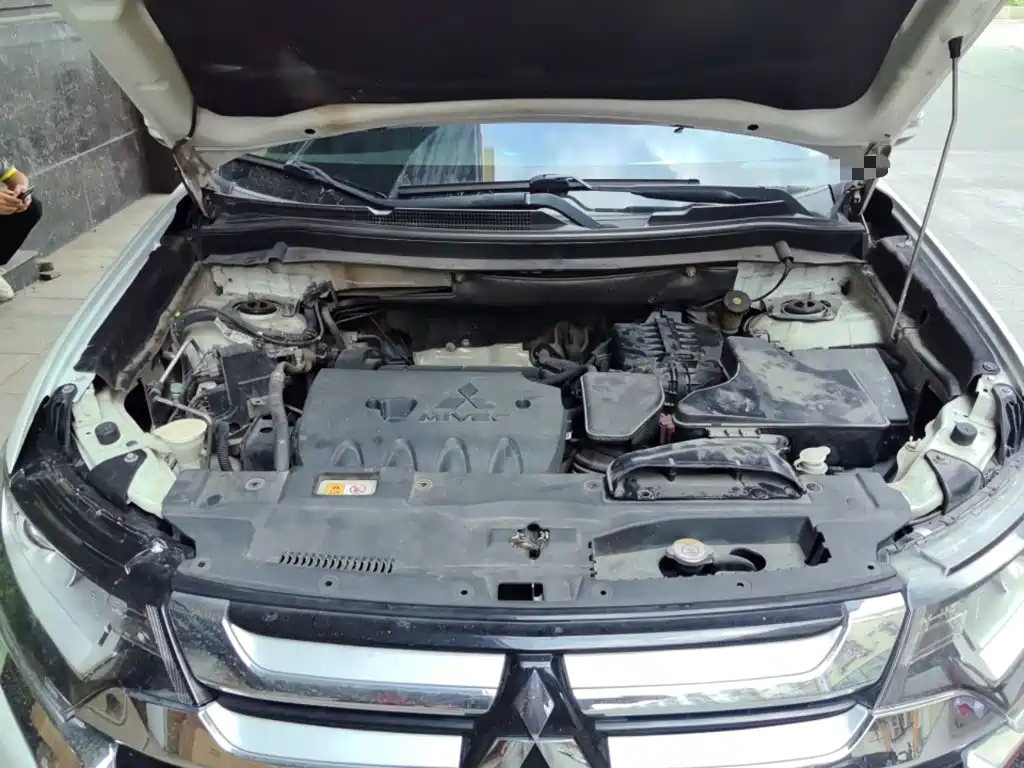 Mitsubishi Outlander — миниатюра 21