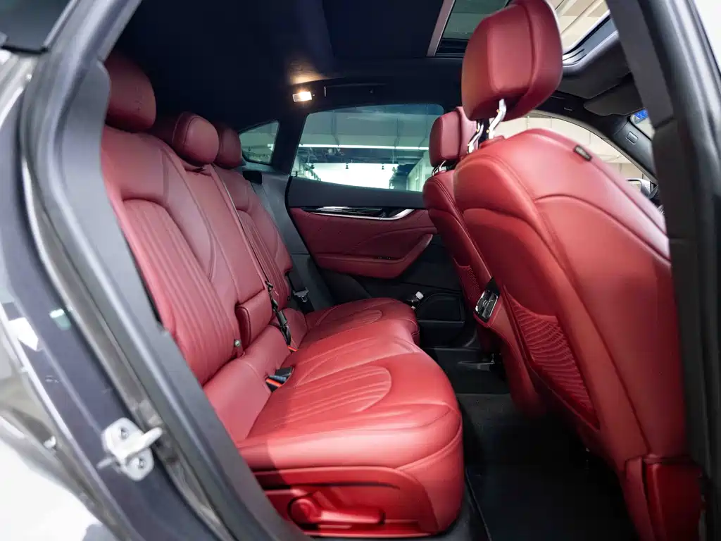 Maserati Levante — миниатюра 26