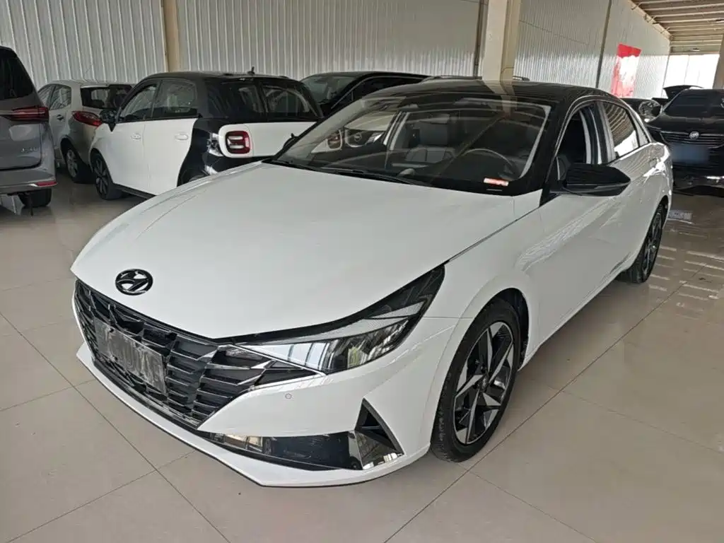 Hyundai Elantra — миниатюра 2