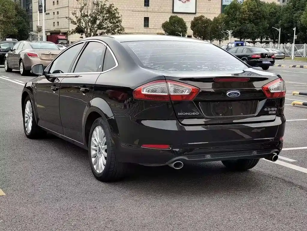 Ford Mondeo Zhisheng — миниатюра 4