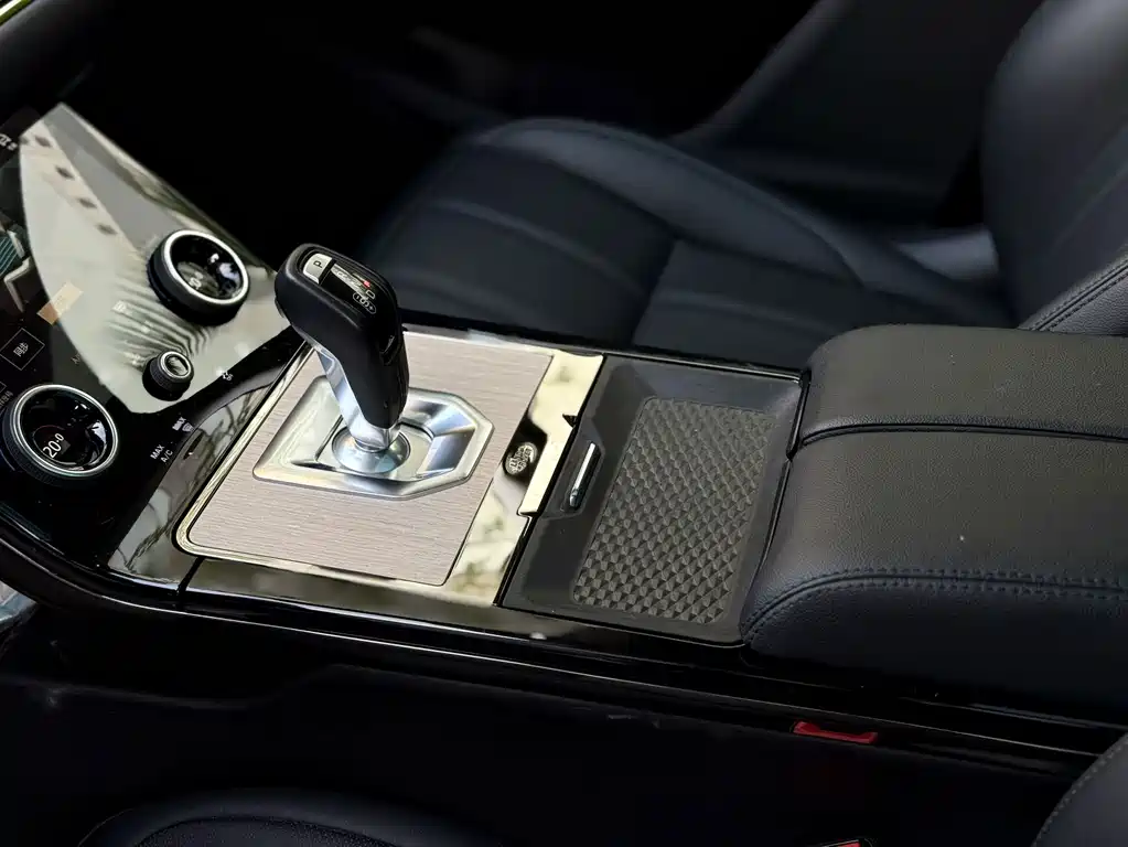 Land Rover Evoque — миниатюра 7