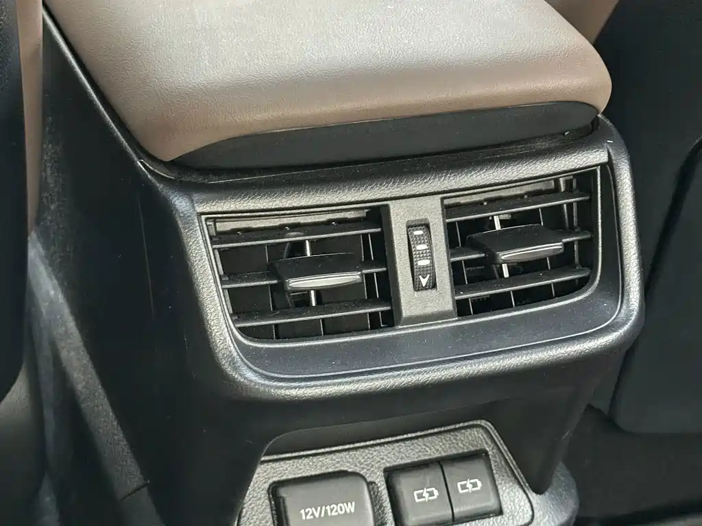 Lexus ES — миниатюра 17