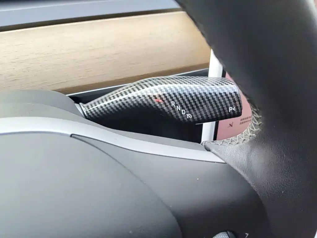 Tesla Model 3 — миниатюра 14