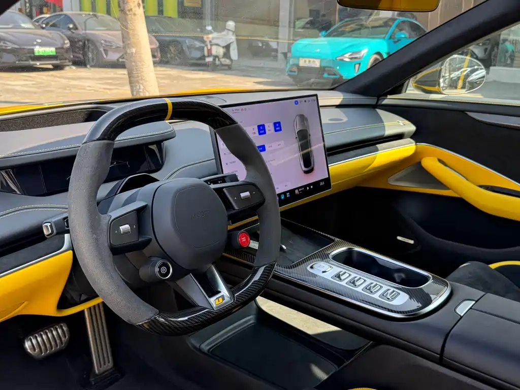 Xiaomi SU7 Ultra 2025 Ultra
