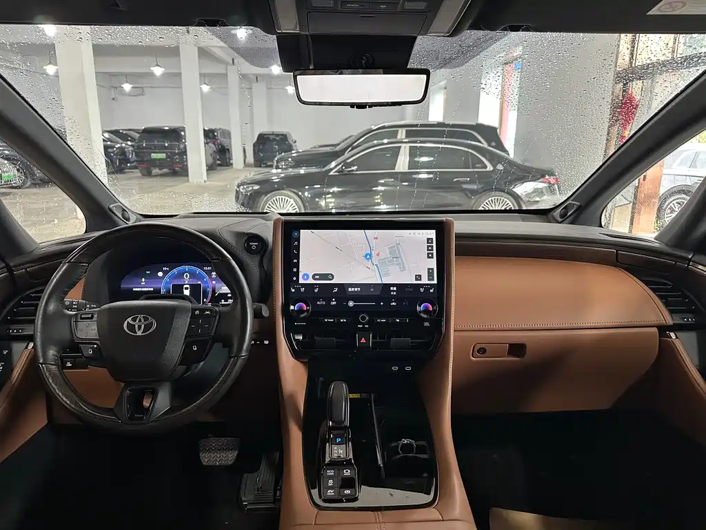 Toyota Alphard 2024 2.5L Luxury