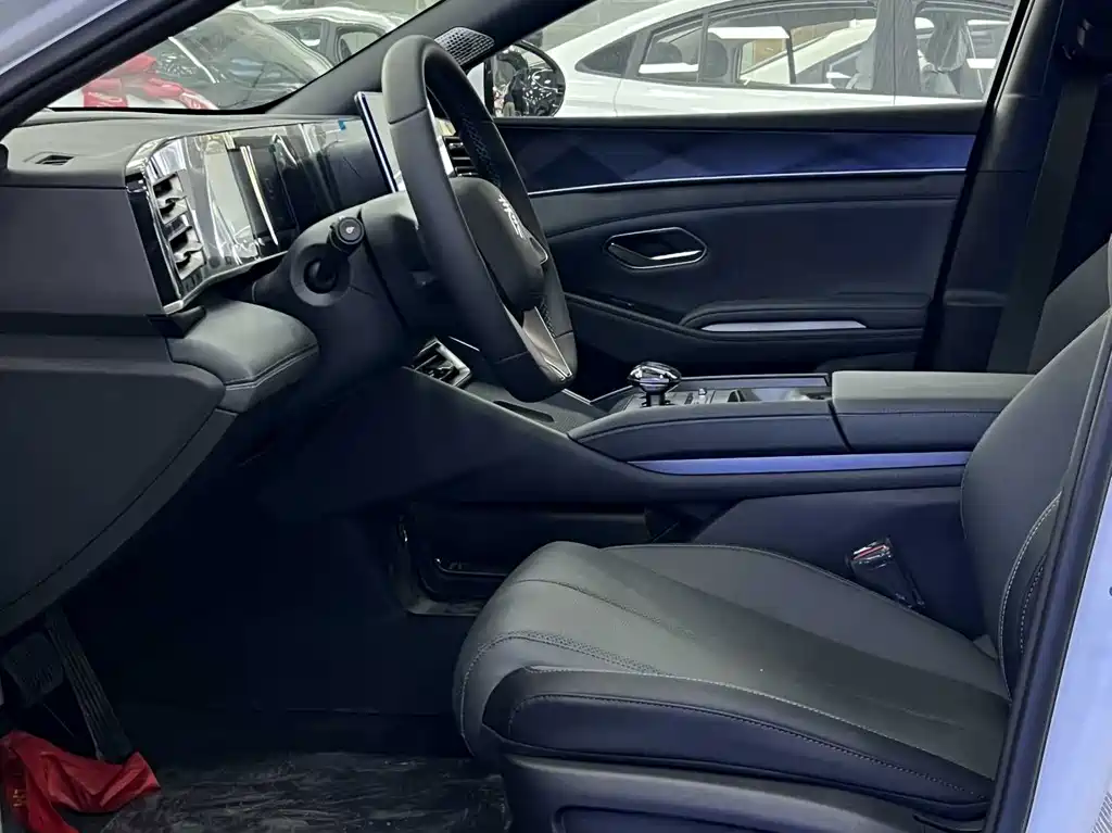 BYD Qin L — миниатюра 7